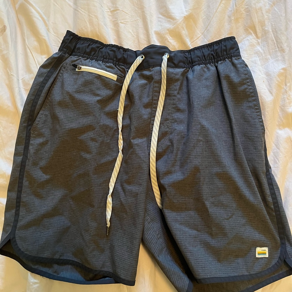 Vuori Banks Charcoal